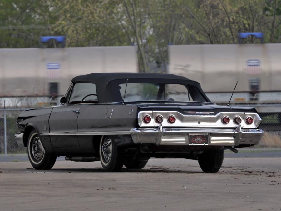  Chevrolet Impala SS Convertible 1963 года  (фото 2 из 28)